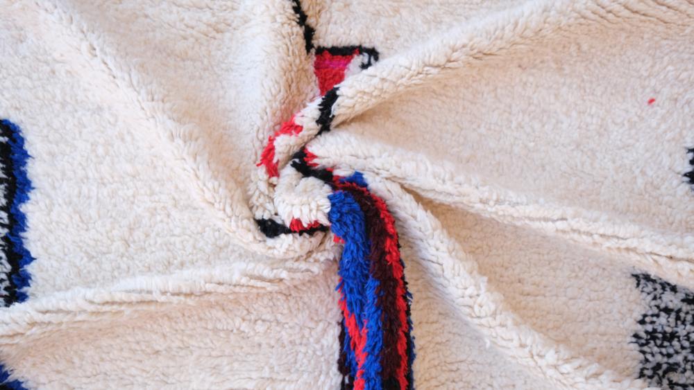 New Azilal 254.00 cm x 159.00 cm | Handmade Genuine Wool Rug