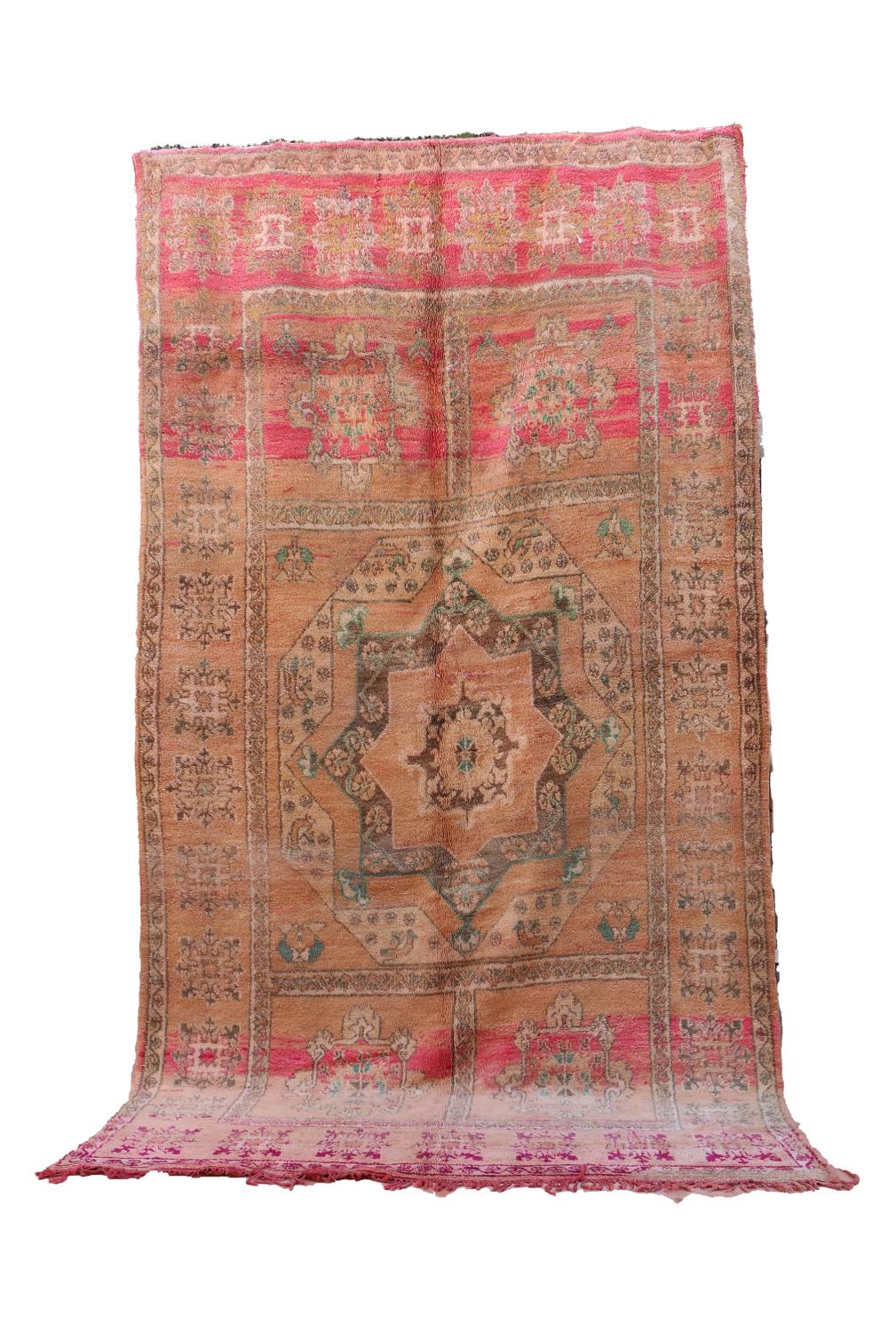 Vintage Arabia 413.00 cm x 225.00 cm