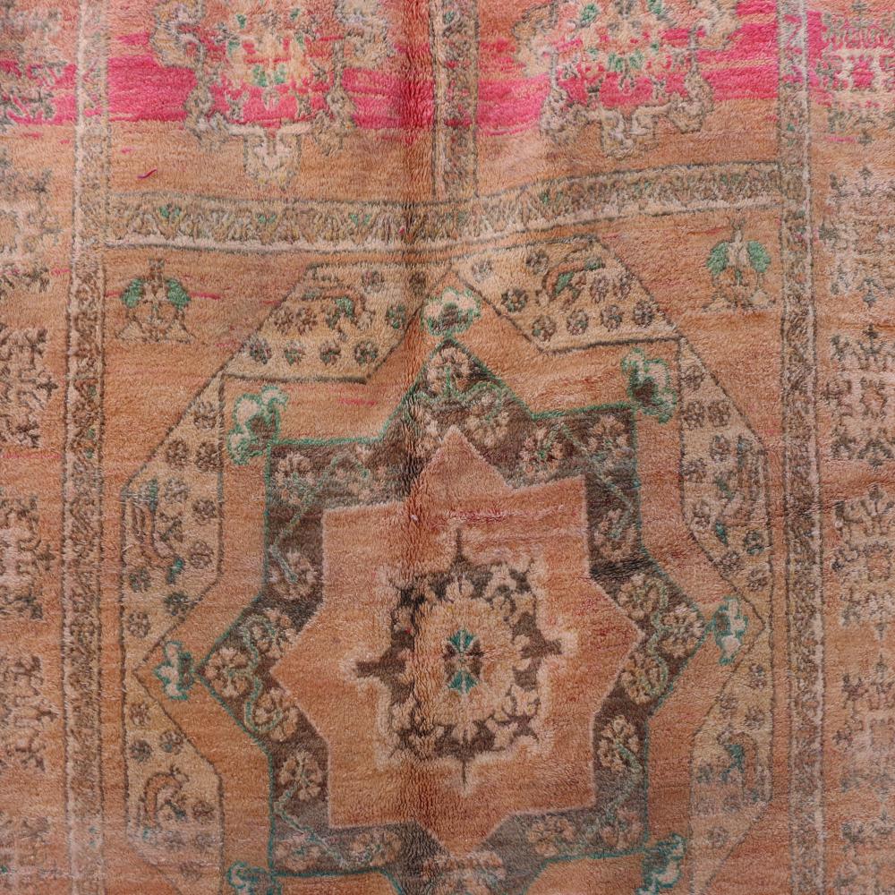 Vintage Arabia 413.00 cm x 225.00 cm