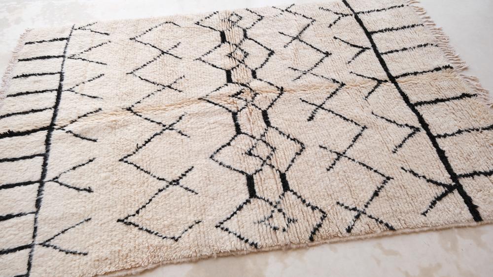 New Azilal 245.00 cm x 152.00 cm | Moroccan Rug-Azilal Berber Rug For Any Space