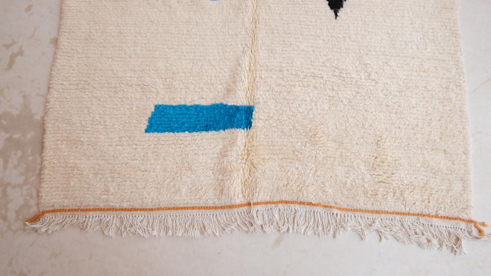 New Azilal 7.25 x 5.18 ft | 221x158 cm | Berber Moroccan Rugs For Home