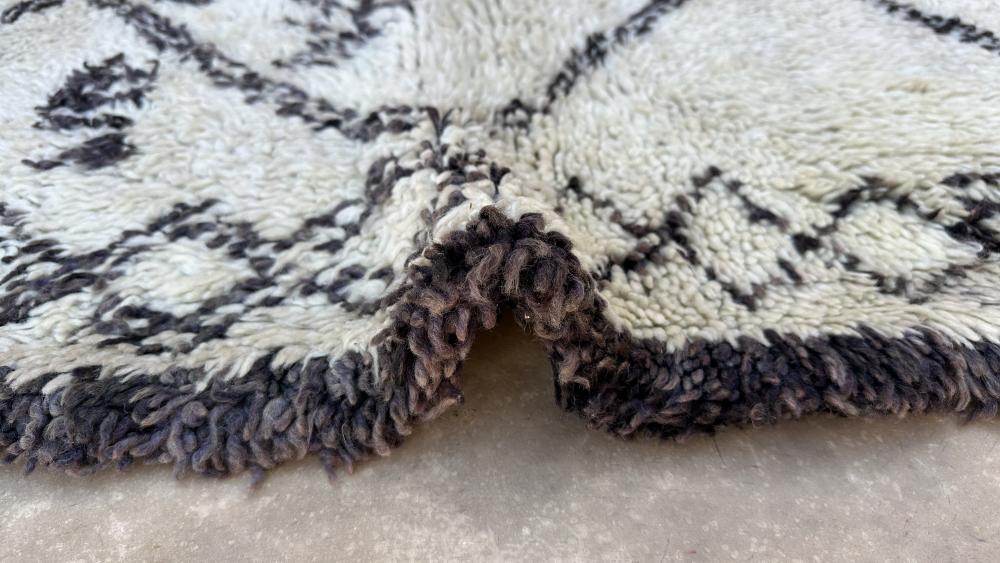 Vintage Beni Ourain 234.00 cm x 173.00 cm