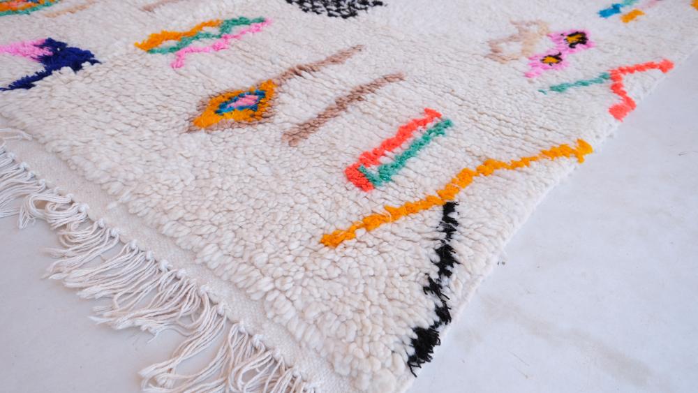 Azilal 261.00 cm x 141.00 cm | Authentic Handmade Moroccan Rugs Available