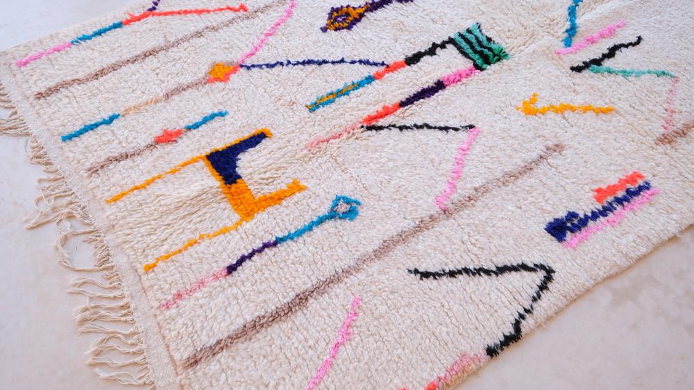 Azilal 261.00 cm x 141.00 cm | Authentic Handmade Moroccan Rugs Available