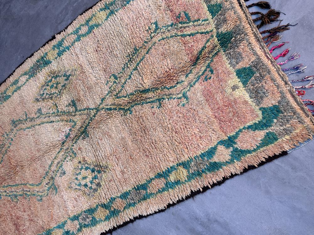 Vintage Ait Bou Sbaa 253.00 cm x 137.00 cm