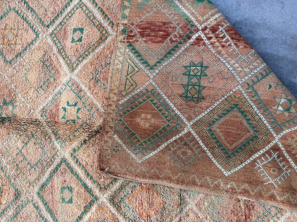 Vintage Zemmour 325.00 cm x 182.00 cm