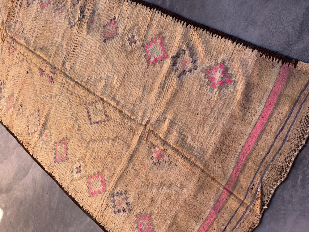 Vintage Ait Bou Sbaa 395.00 cm x 180.00 cm