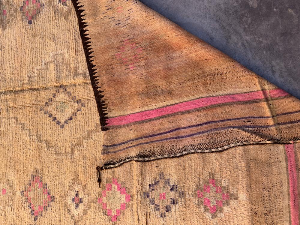 Vintage Ait Bou Sbaa 395.00 cm x 180.00 cm