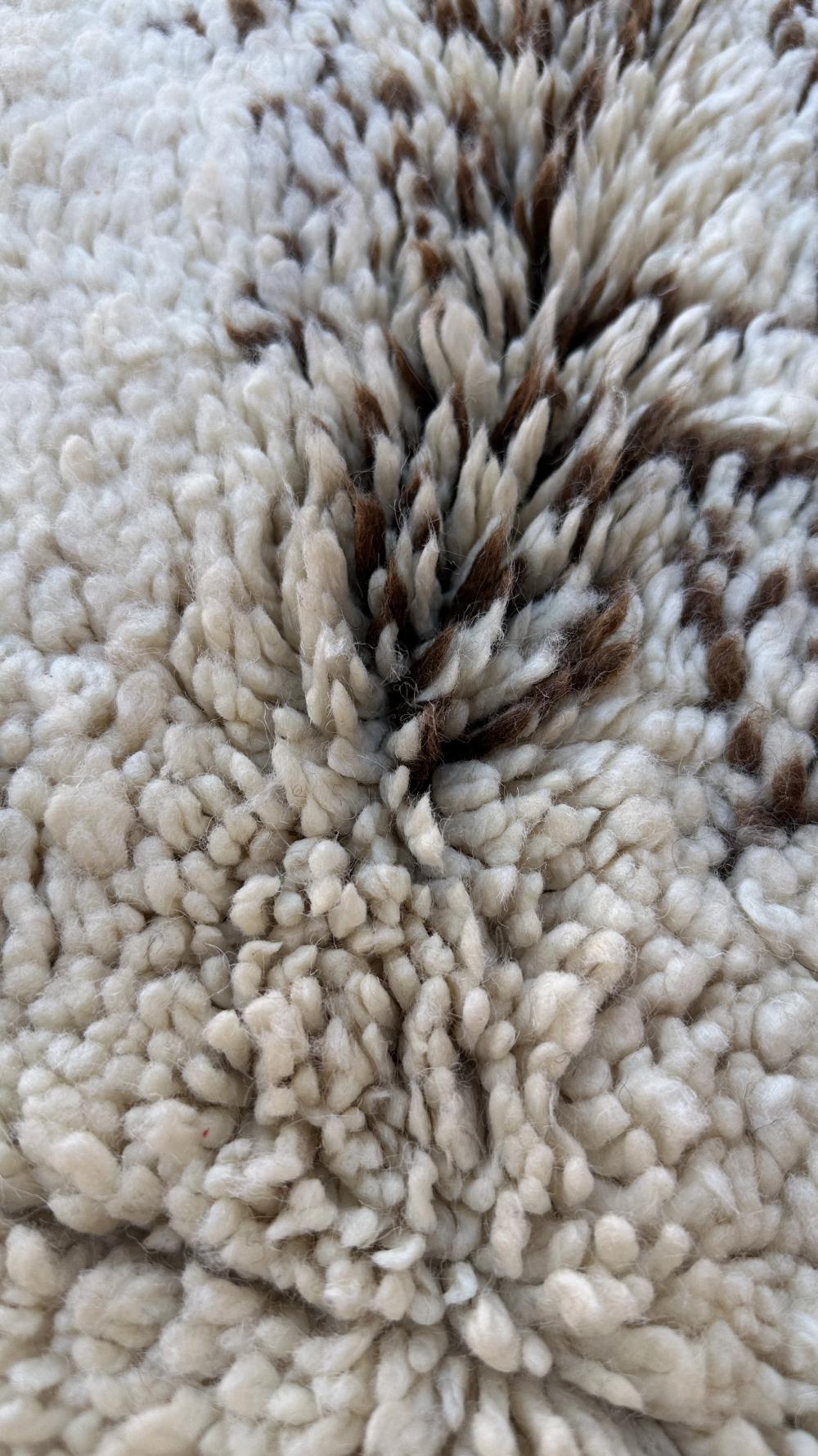 Vintage Beni Ourain 275.00 cm x 184.00 cm