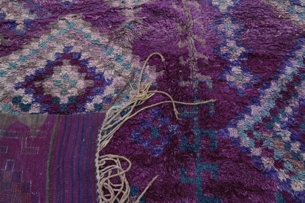 Vintage Talsint 425.00 cm x 208.00 cm