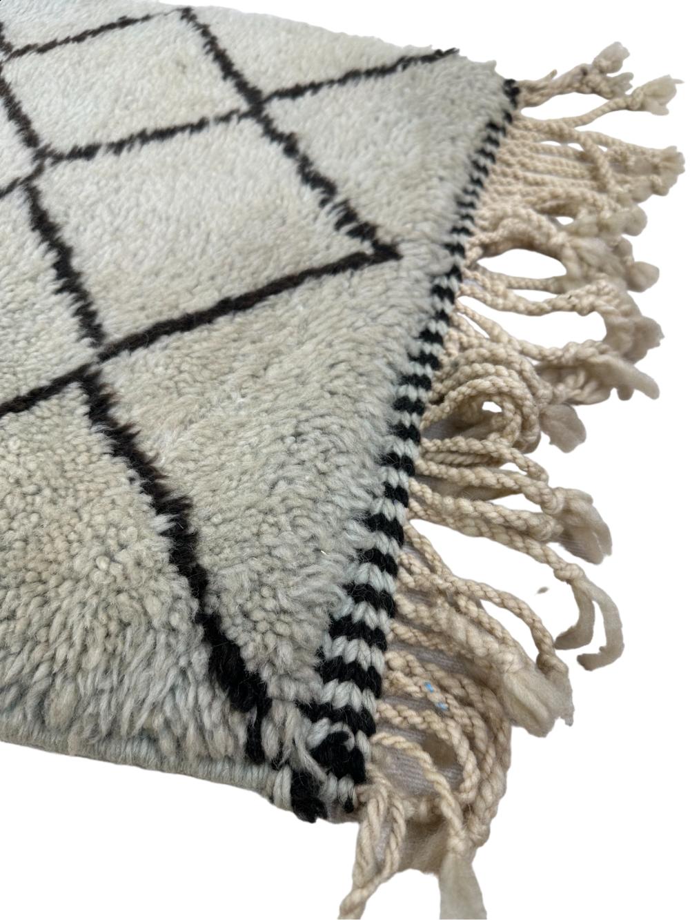 New Beni M'Rirt 67.00 cm x 49.00 cm