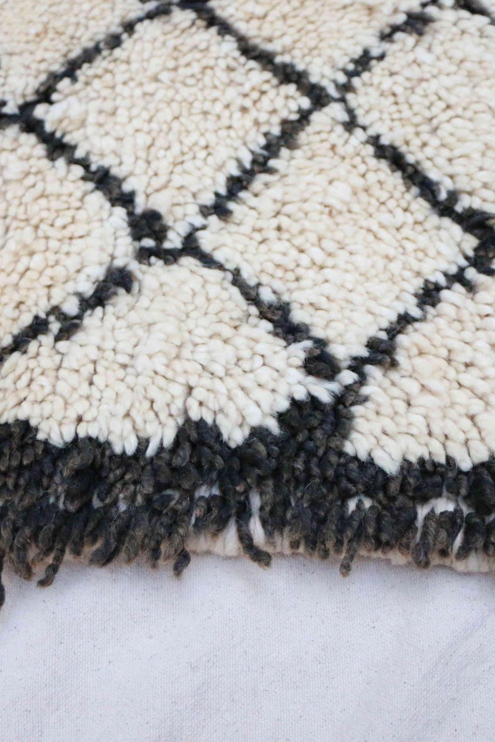 Vintage Beni Ourain 300.00 cm x 205.00 cm