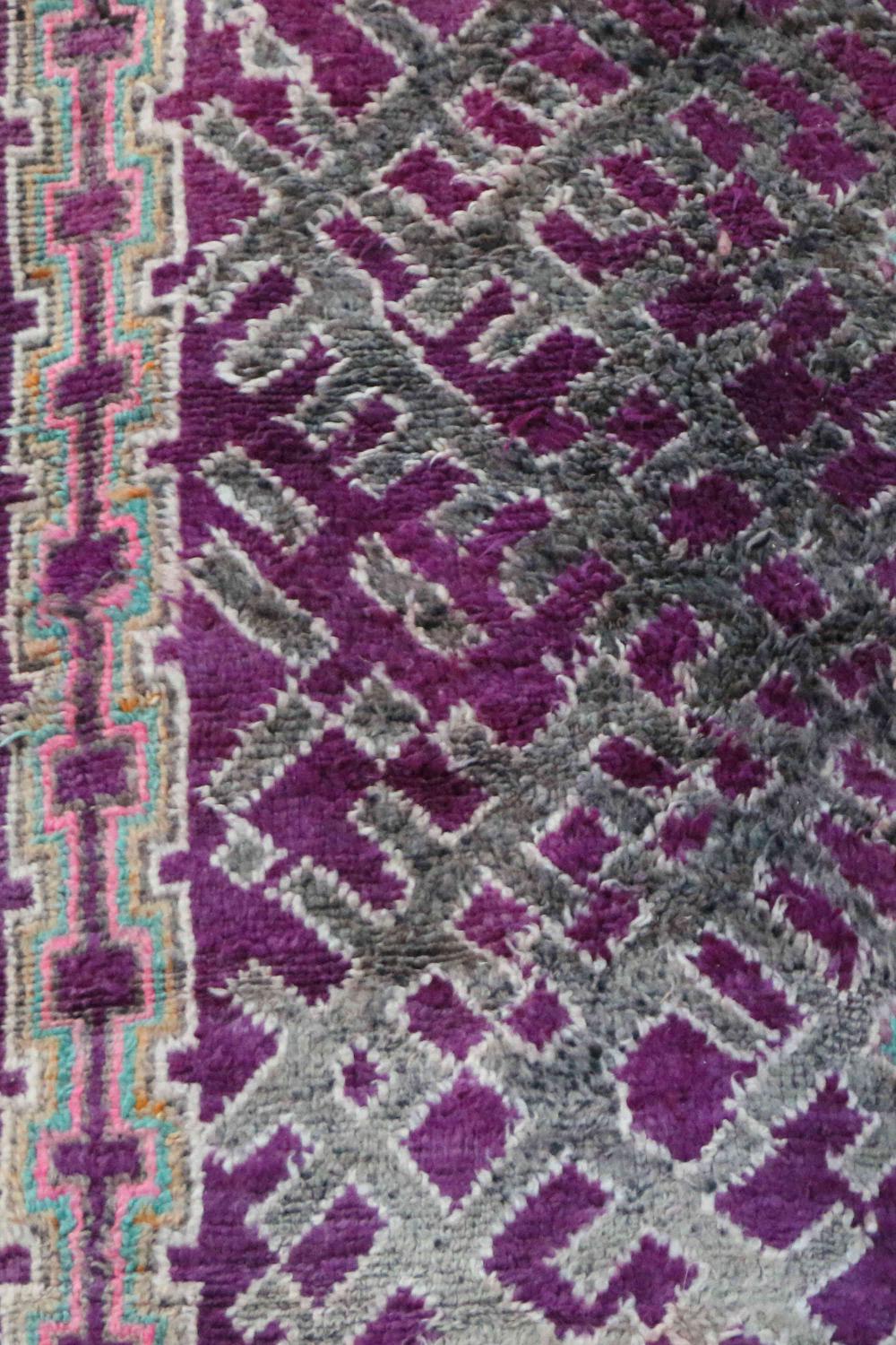 Vintage Talsint 460.00 cm x 204.00 cm