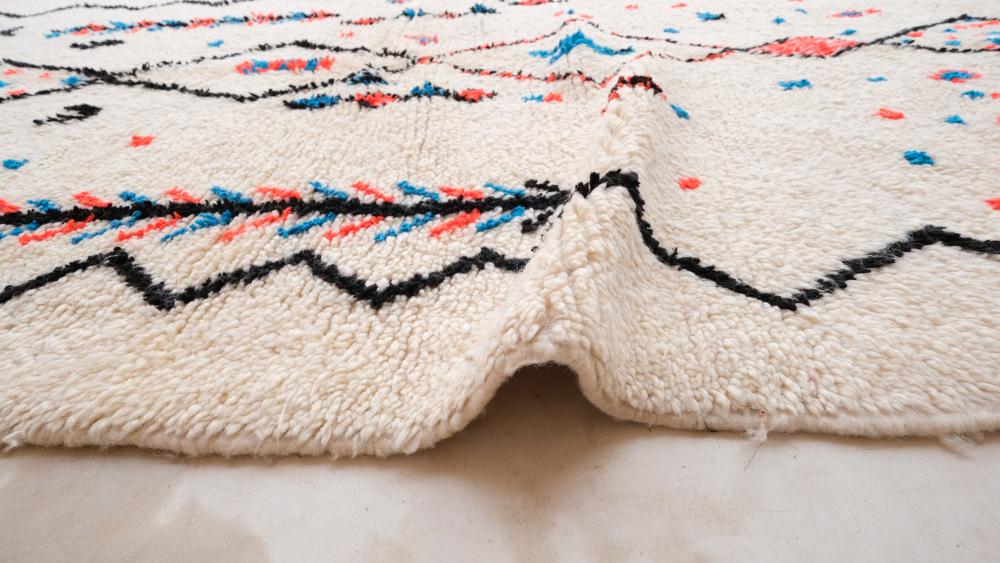 New Azilal 7.64x4.43 ft | 233x135cm | Beautiful Moroccan Azilal Rug For Indoor