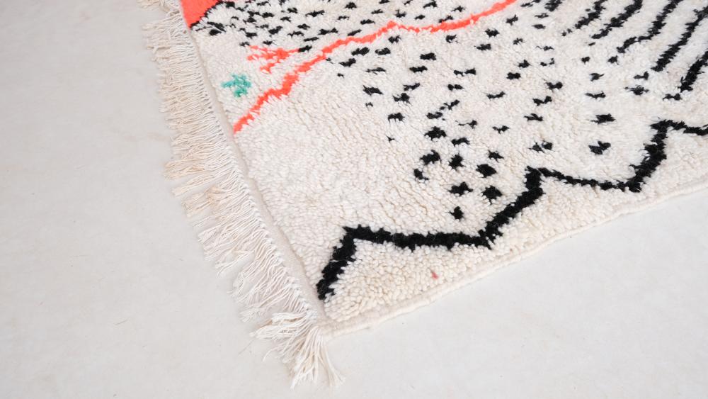 New Azilal 262.00 cm x 141.00 cm | Beautiful Azilal Moroccan Berber Rugs