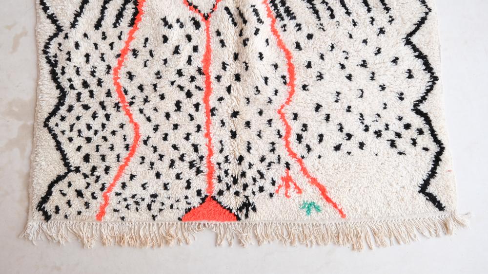 New Azilal 262.00 cm x 141.00 cm | Beautiful Azilal Moroccan Berber Rugs