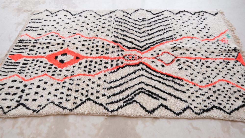 New Azilal 262.00 cm x 141.00 cm | Beautiful Azilal Moroccan Berber Rugs