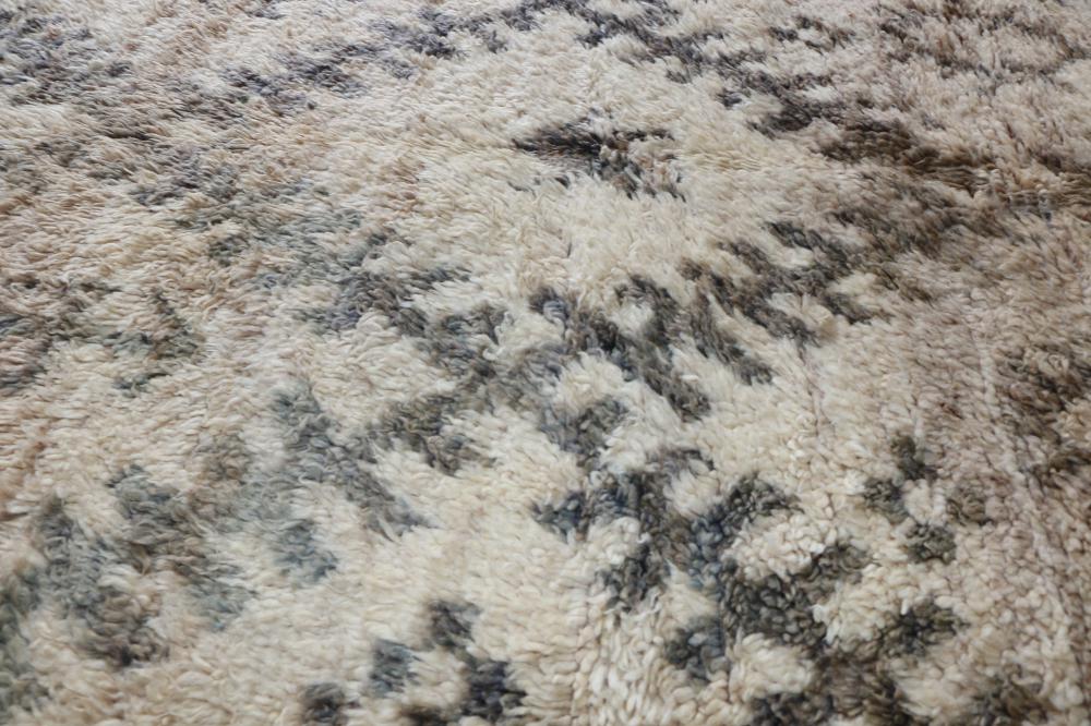 Vintage Talsint 340.00 cm x 177.00 cm