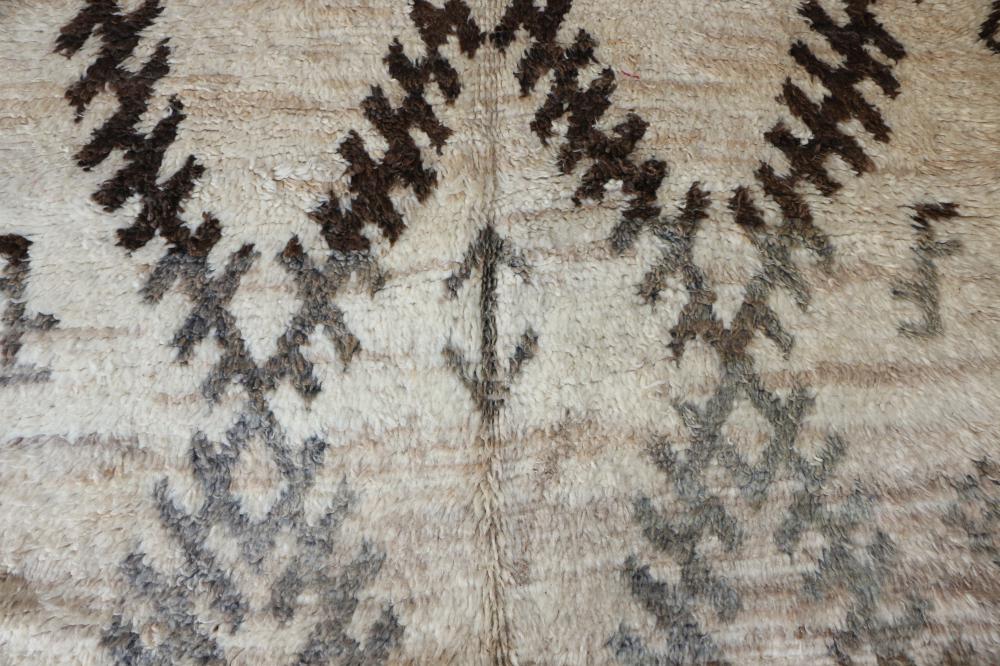 Vintage Talsint 340.00 cm x 177.00 cm