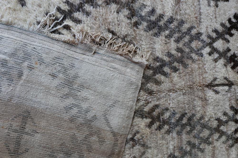 Vintage Talsint 340.00 cm x 177.00 cm