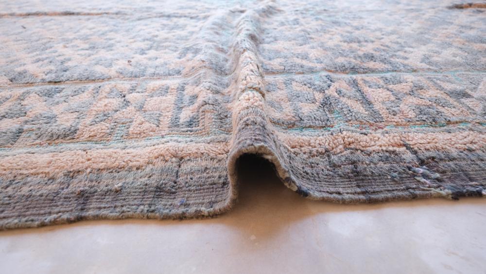 Vintage Talsint 314.00 cm x 180.00 cm