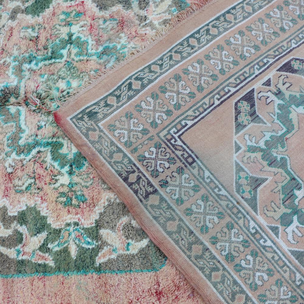 Vintage Arabia 356.00 cm x 204.00 cm