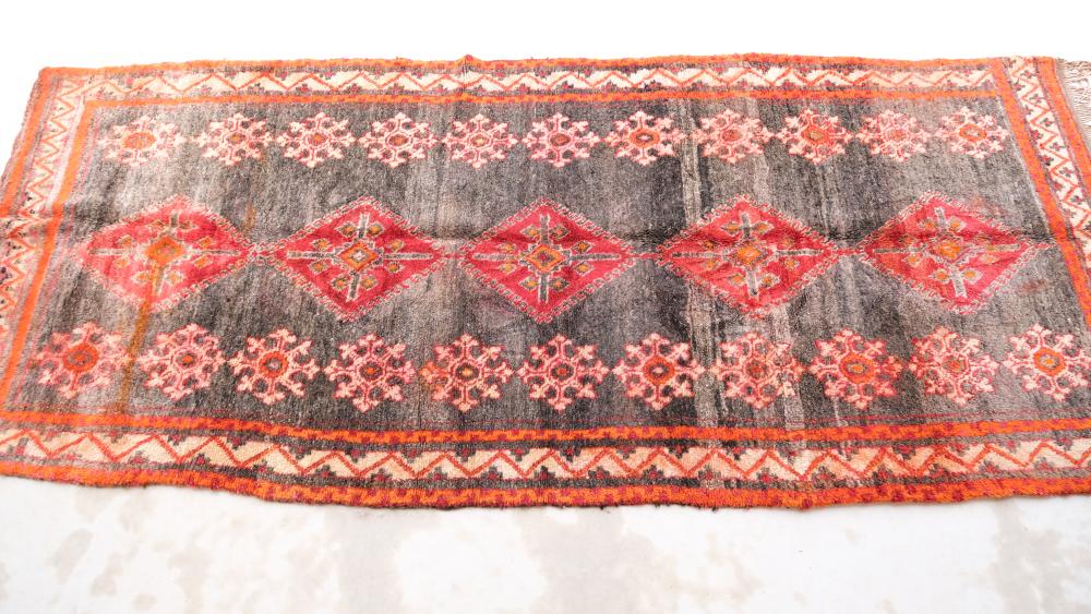 Vintage Taznakht 307.00 cm x 125.00 cm